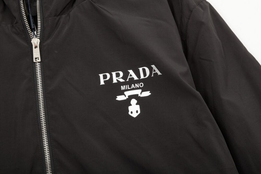 プラダ メンズ パーカー スーパーコピー prada 数量限定